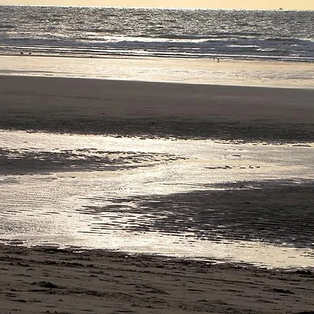 Comfort Aan Zee Apartamento *
