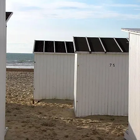 Comfort Aan Zee Apartamento